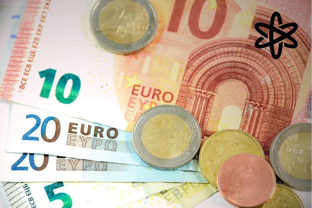 Euro cae a su valor más bajo frente al dólar desde 2002 (2)