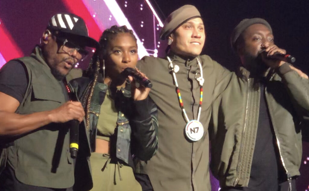 Black_Eyed_Peas_performing_at_O2_Apollo_Manchester_Nov2018