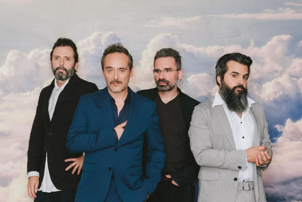 Love Of LEsbian grupal