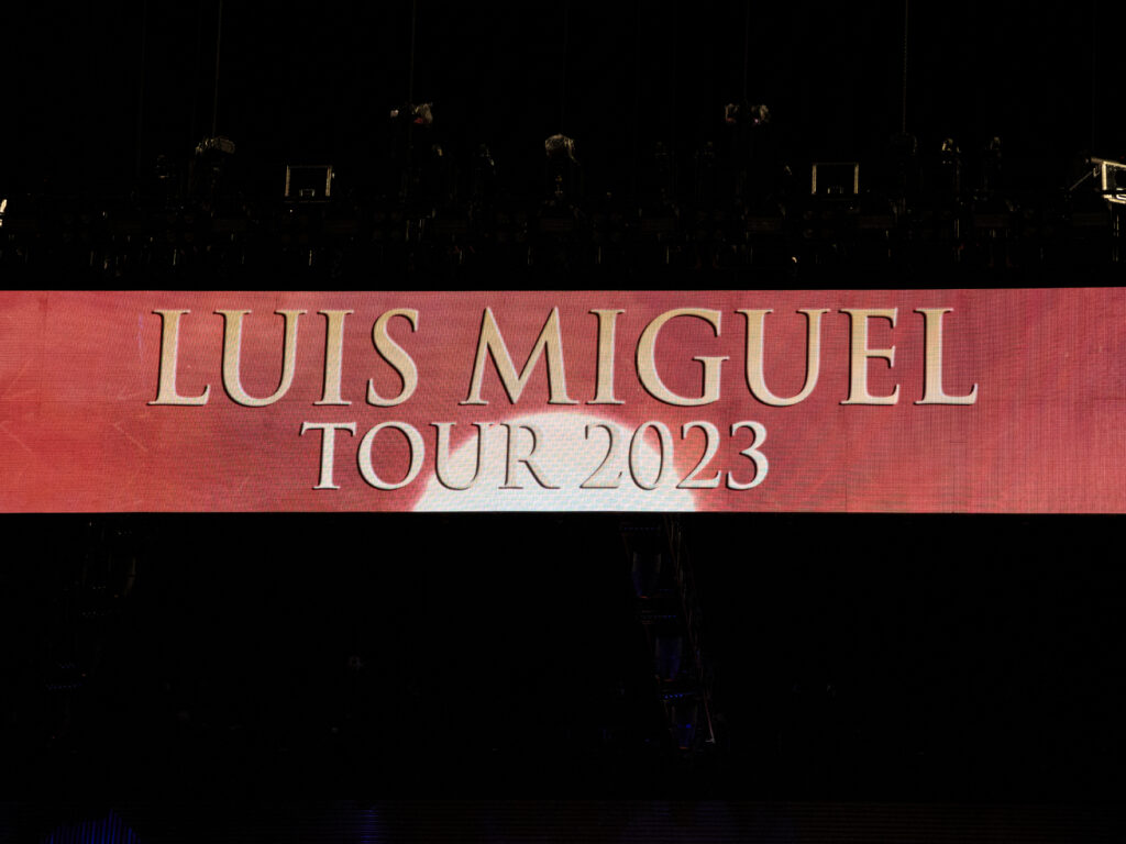 LUIS-MIGUEL-ARENA-CDMX-201123-MOISESARELLANOV-001-1-1024x768 Luis Miguel sorprendió a sus fans de la CDMX