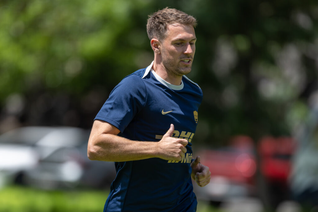 Aaron-1024x683 Aaron Ramsey viaja con Pumas a la Leagues Cup 2025: ¿Debutará frente a Messi?