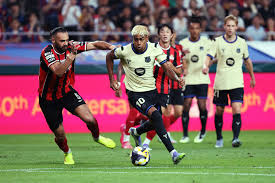 images-4 Lamine Yamal celebra sus primeros goles como número 10 del Barcelona en la goleada ante FC Seoul