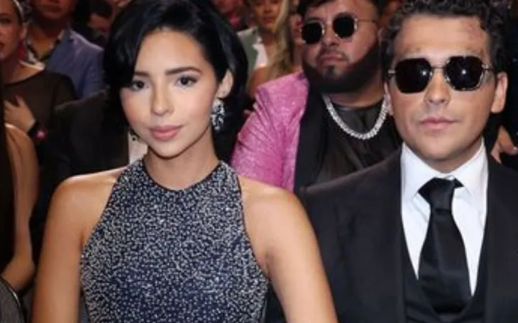 asi-es-la-mansion-oculta-christian-nodal-y-angela-aguilar-estados-unidos-lujo-medio-un-country-club