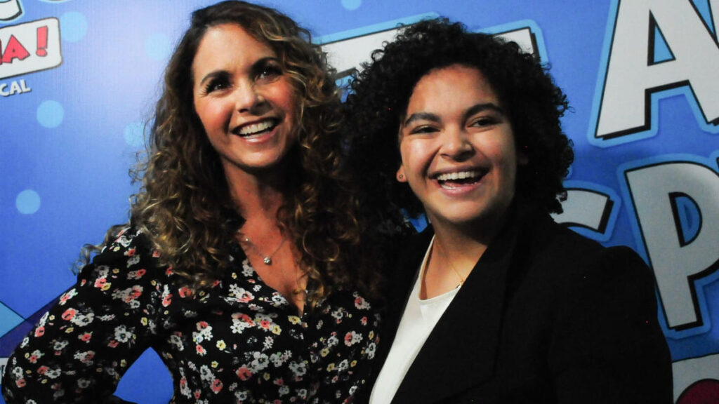 quien-es-lucerito-mijares-hija-de-los-cantantes-mexicanos-lucero-y-mijares-1-183218-1024x576 Lucero revela la razón por la que no haría una gira con su hija Lucerito Mijares